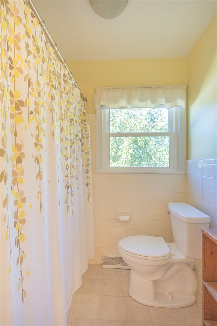 105 Hillandale Road Seneca, SC 29672 - Photo 19 of 47