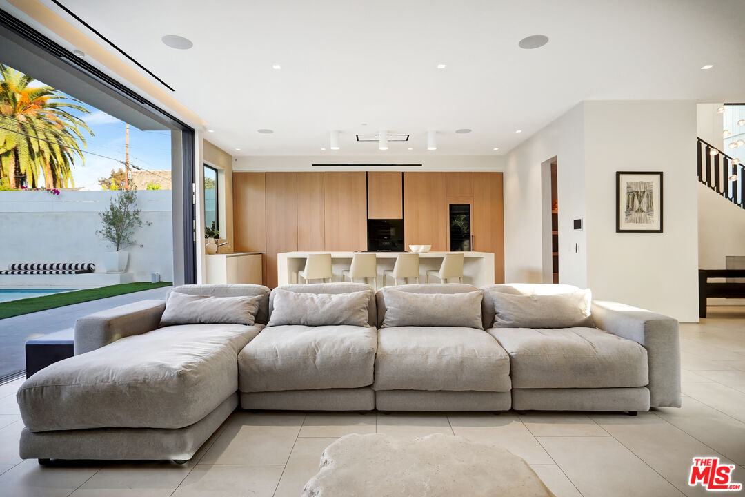 6687 Colgate Avenue Los Angeles, CA 90048 - Photo 11 of 64