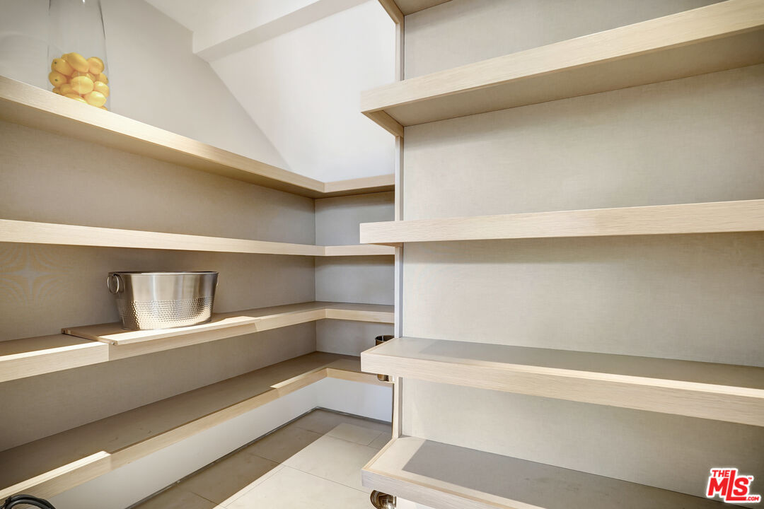 6687 Colgate Avenue Los Angeles, CA 90048 - Photo 13 of 64