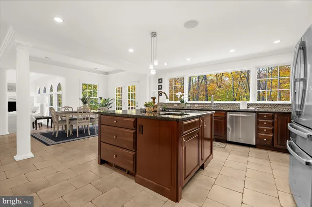 $825,000 | 360 Hoile Lane, Huntingtown, MD 20639