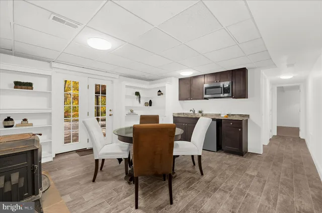 $825,000 | 360 Hoile Lane, Huntingtown, MD 20639