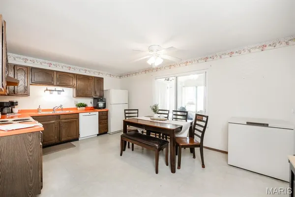 $224,000 | 121 Concord Circle, Mascoutah, IL 62258