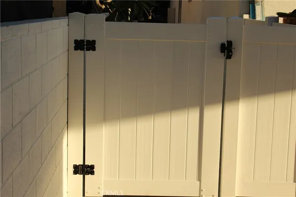 $3,900 | 14665 Brand Boulevard, Mission Hills, CA 91345