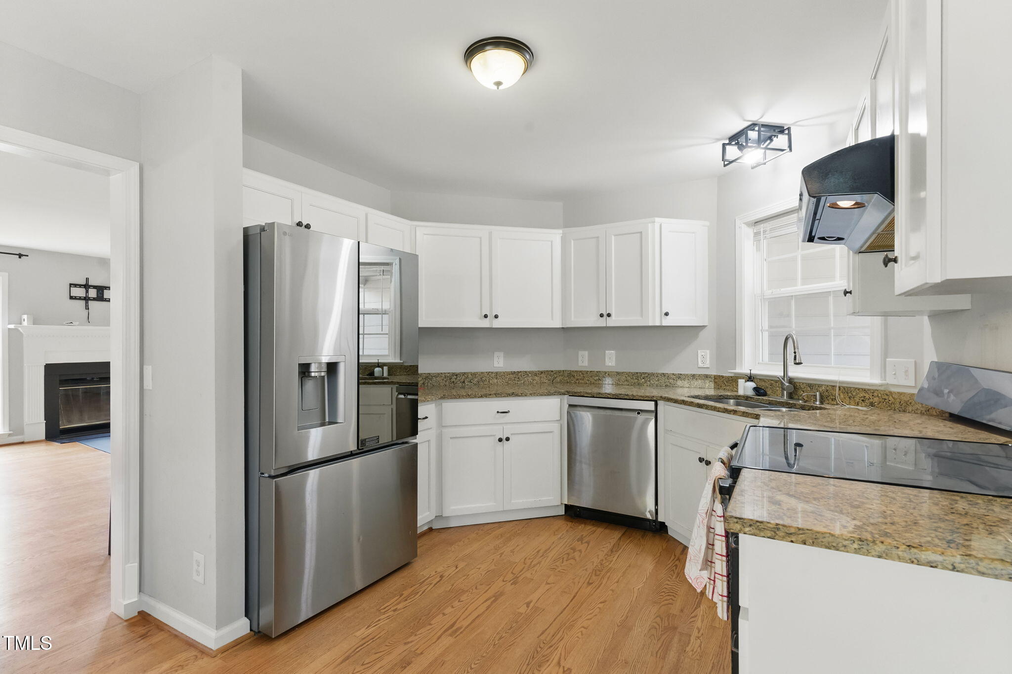 4905 Knightsbridge Way Raleigh, NC 27604 - Photo 9 of 27 9-web-or-mls-Photo_005