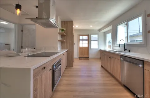 $799,950 | 424 Via Val Verde, Montebello, CA 90640