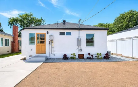 $799,950 | 424 Via Val Verde, Montebello, CA 90640