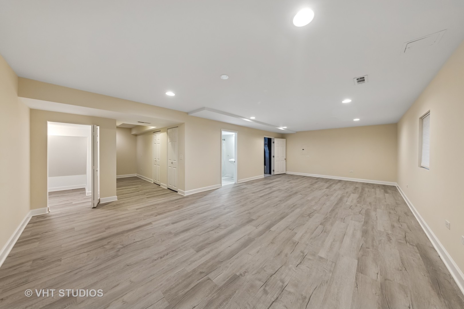 7324 Chestnut Hills Drive Burr Ridge, IL 60527 - Photo 15 of 25 a view of an empty room with wooden floor