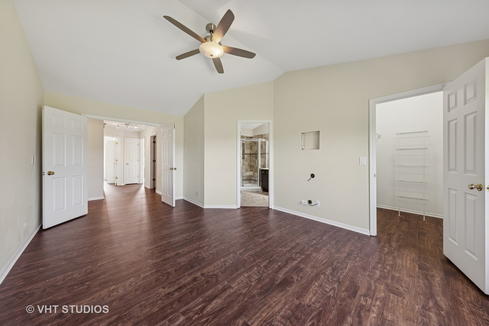 7324 Chestnut Hills Drive Burr Ridge, IL 60527 - Photo 21 of 25 a view of an empty room with wooden floor