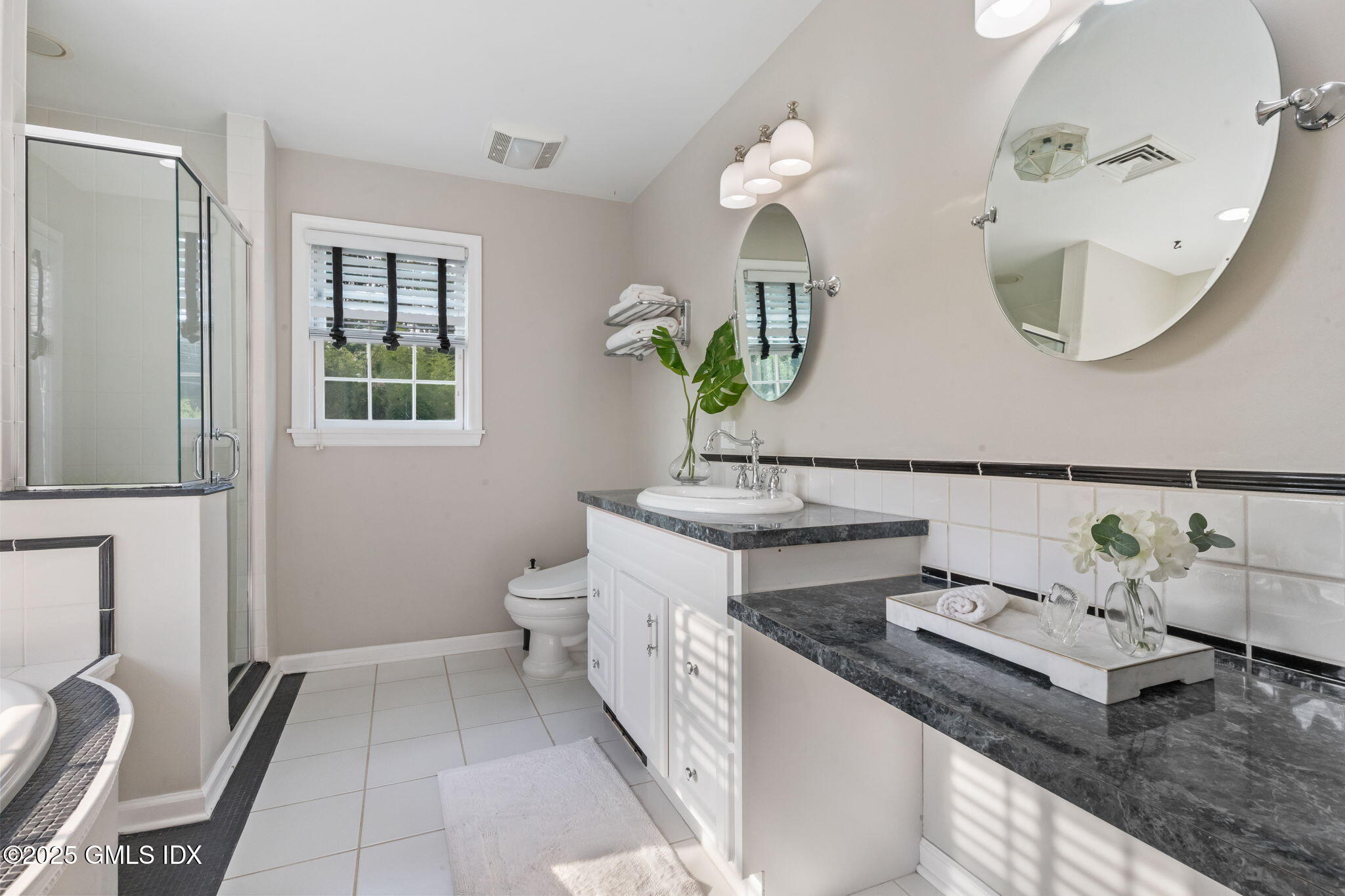 37 Miltiades Avenue Riverside, CT 06878 - Photo 17 of 31 primary bath