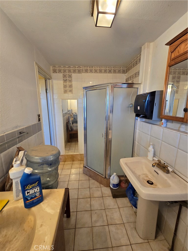 2789 Fairmount Boulevard Riverside, CA 92501 - Photo 11 of 74