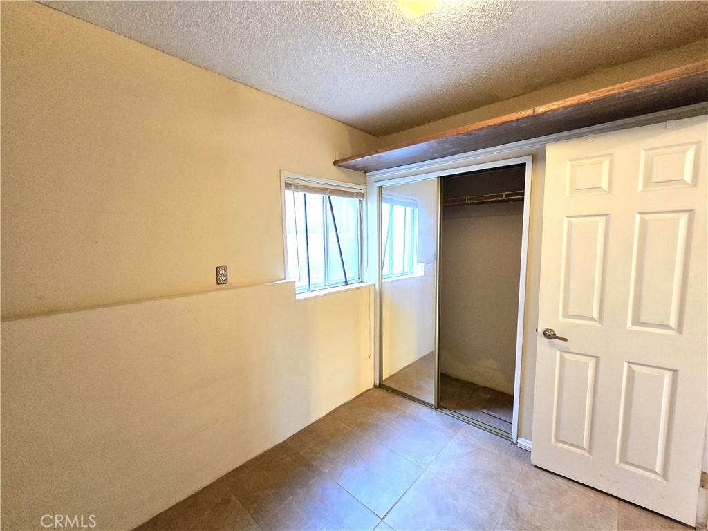 2789 Fairmount Boulevard Riverside, CA 92501 - Photo 13 of 74