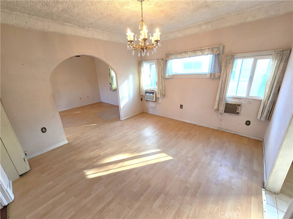2789 Fairmount Boulevard Riverside, CA 92501 - Photo 26 of 74 a view of livingroom with window