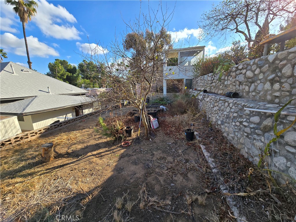 2789 Fairmount Boulevard Riverside, CA 92501 - Photo 50 of 74 a view of a house with a yard