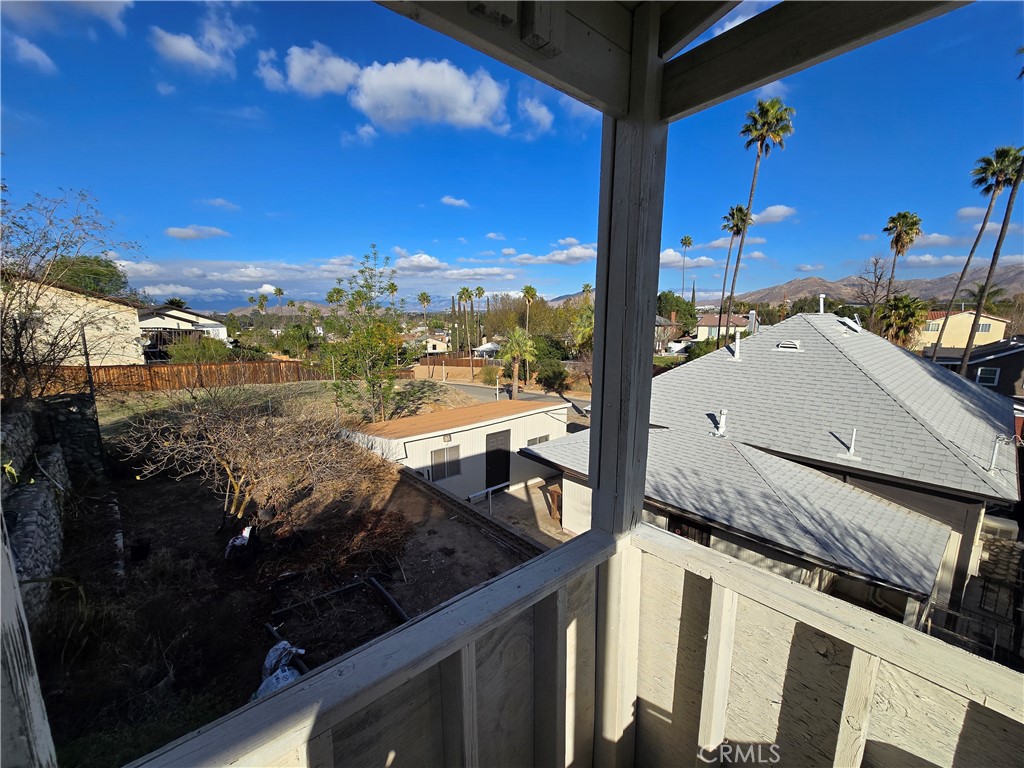 2789 Fairmount Boulevard Riverside, CA 92501 - Photo 67 of 74 a view of a terrace