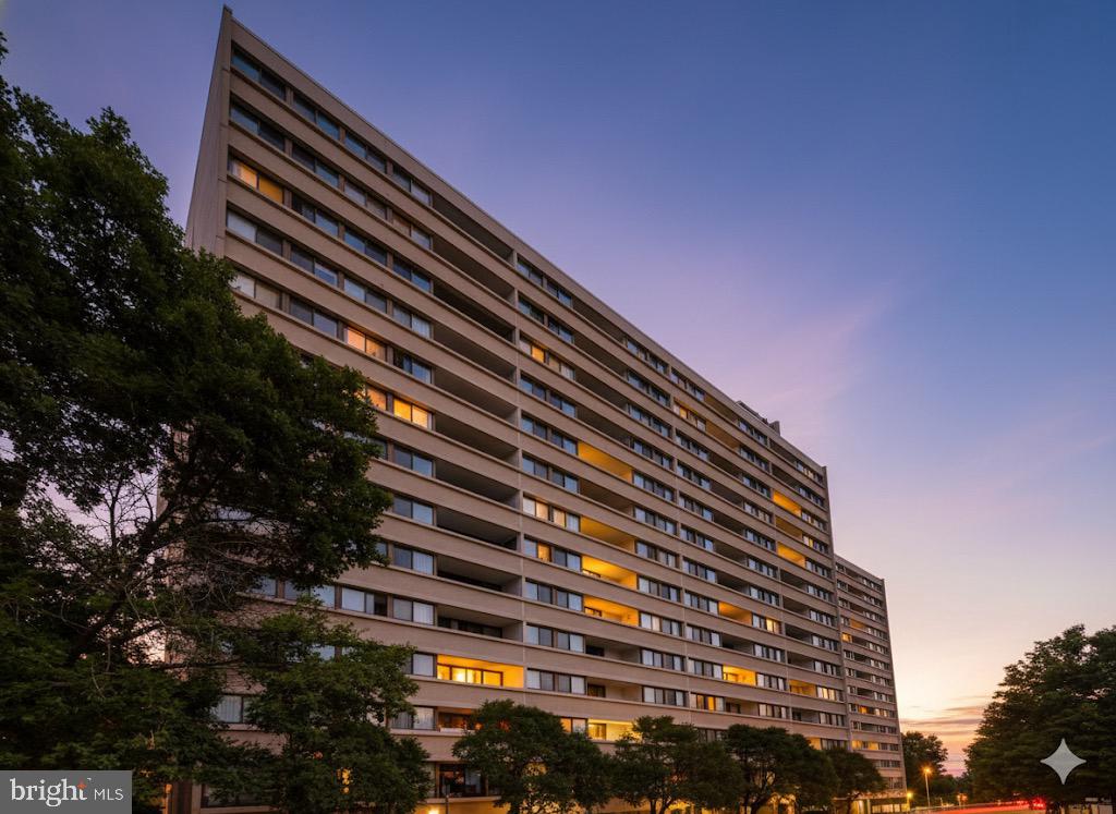 5911 Edsall Road, Unit 206 Alexandria, VA 22304 - Photo 1 of 40 a front view of building