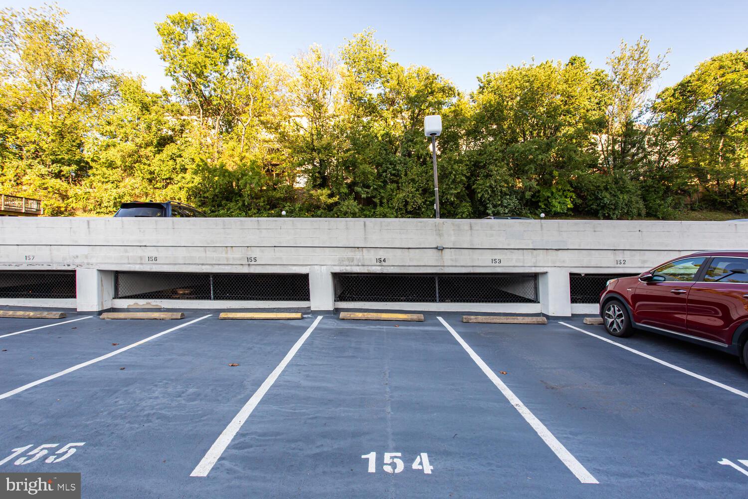 5911 Edsall Road, Unit 206 Alexandria, VA 22304 - Photo 27 of 40 a view of outdoor space with swimming pool and furniture