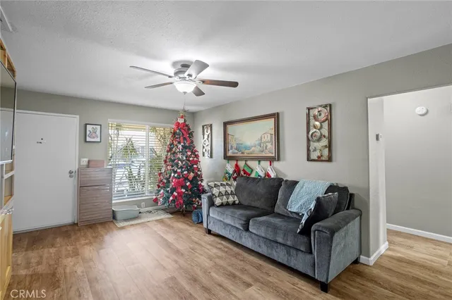 $389,900 | 372 Red Cedar Place, Perris, CA 92570