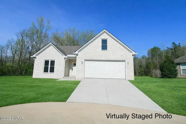 $329,900 | 25 Weatherstone Drive, Jackson, TN 38305