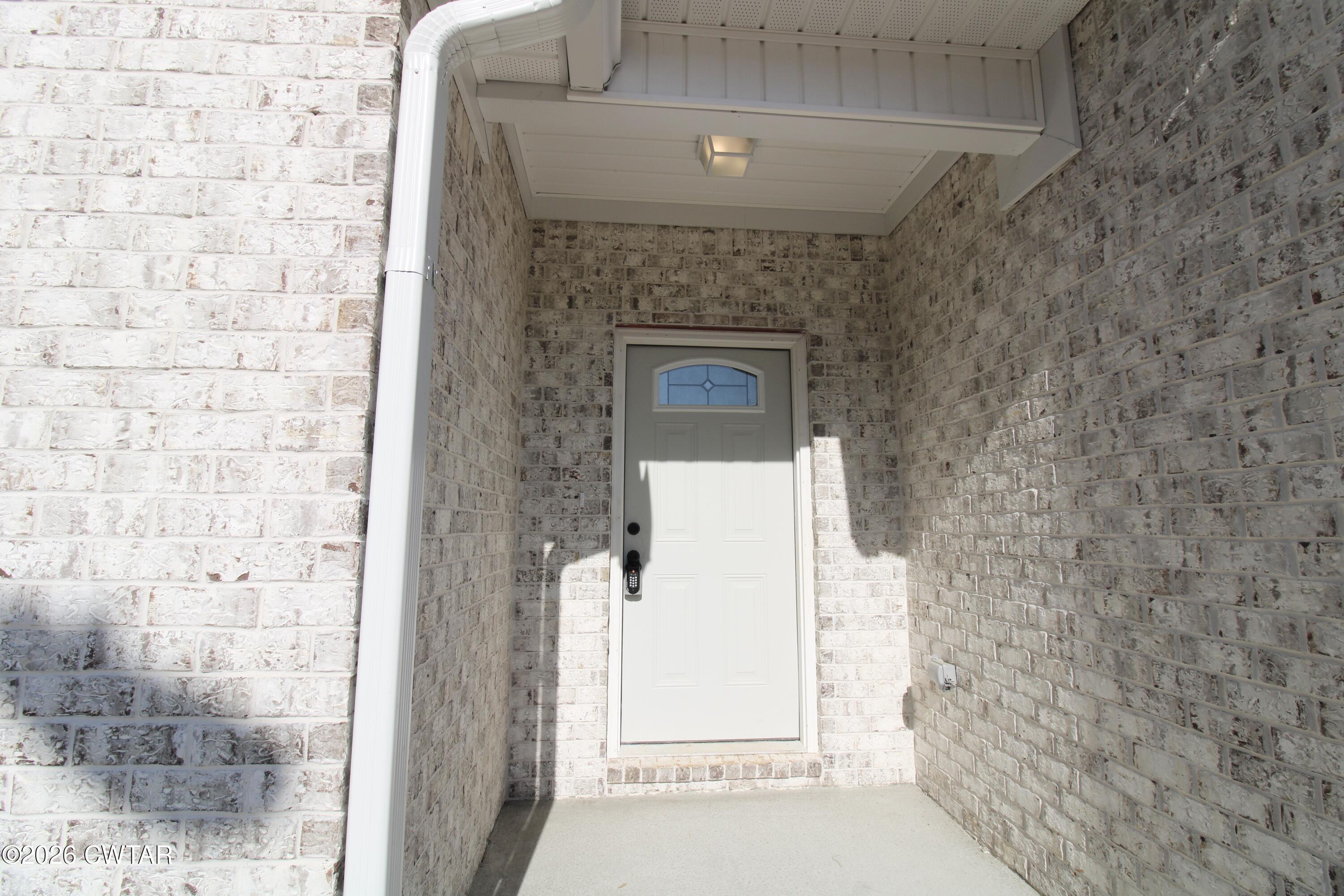 25 Weatherstone Drive Jackson, TN 38305 - Photo 15 of 15 a bathroom with a shower and a mirror