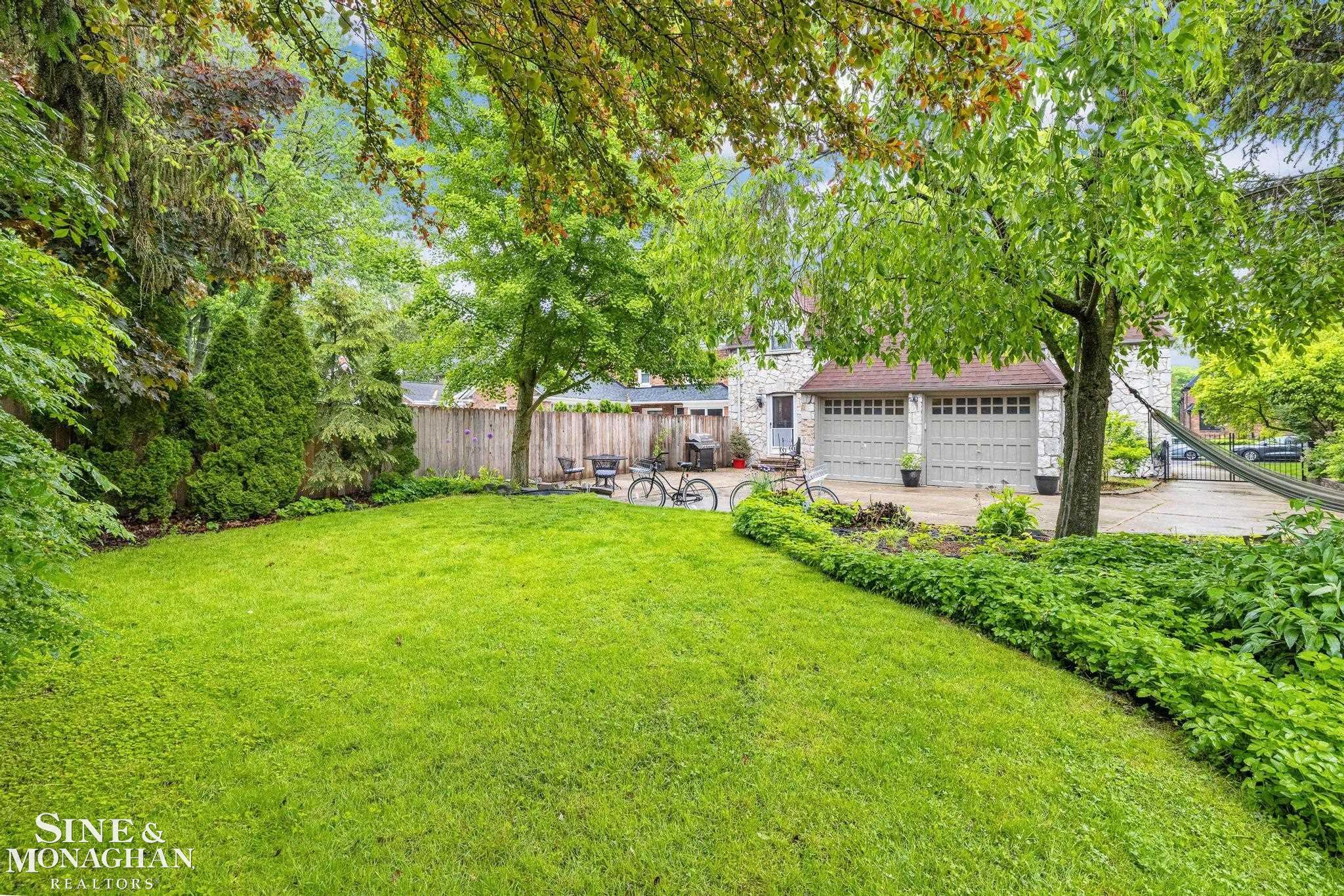 255 Lewiston Road Grosse Pointe Farms, MI 48236 - Photo 35 of 40