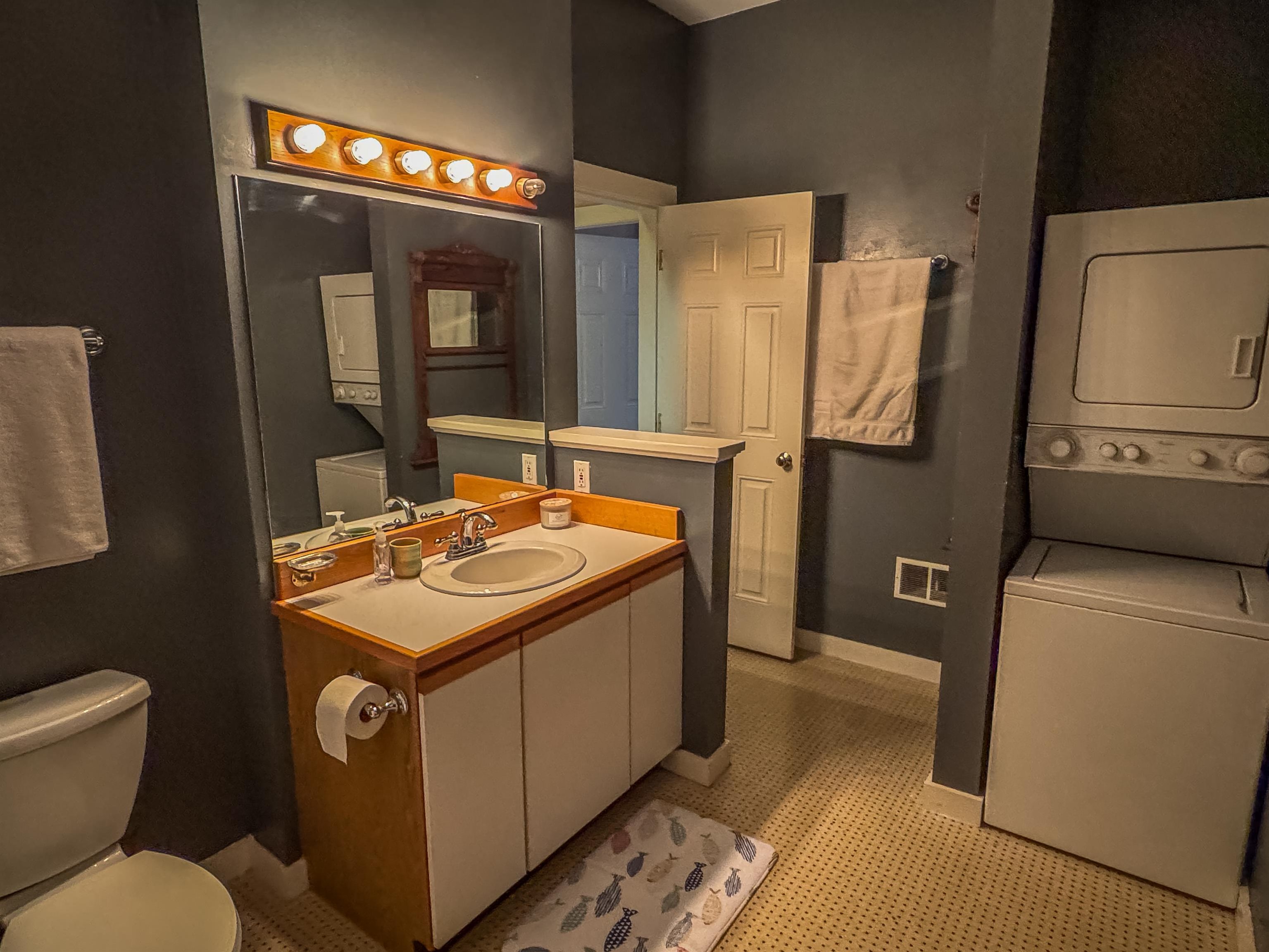 37 Church Street, Unit 3 Keene, NH 03431 - Photo 21 of 29