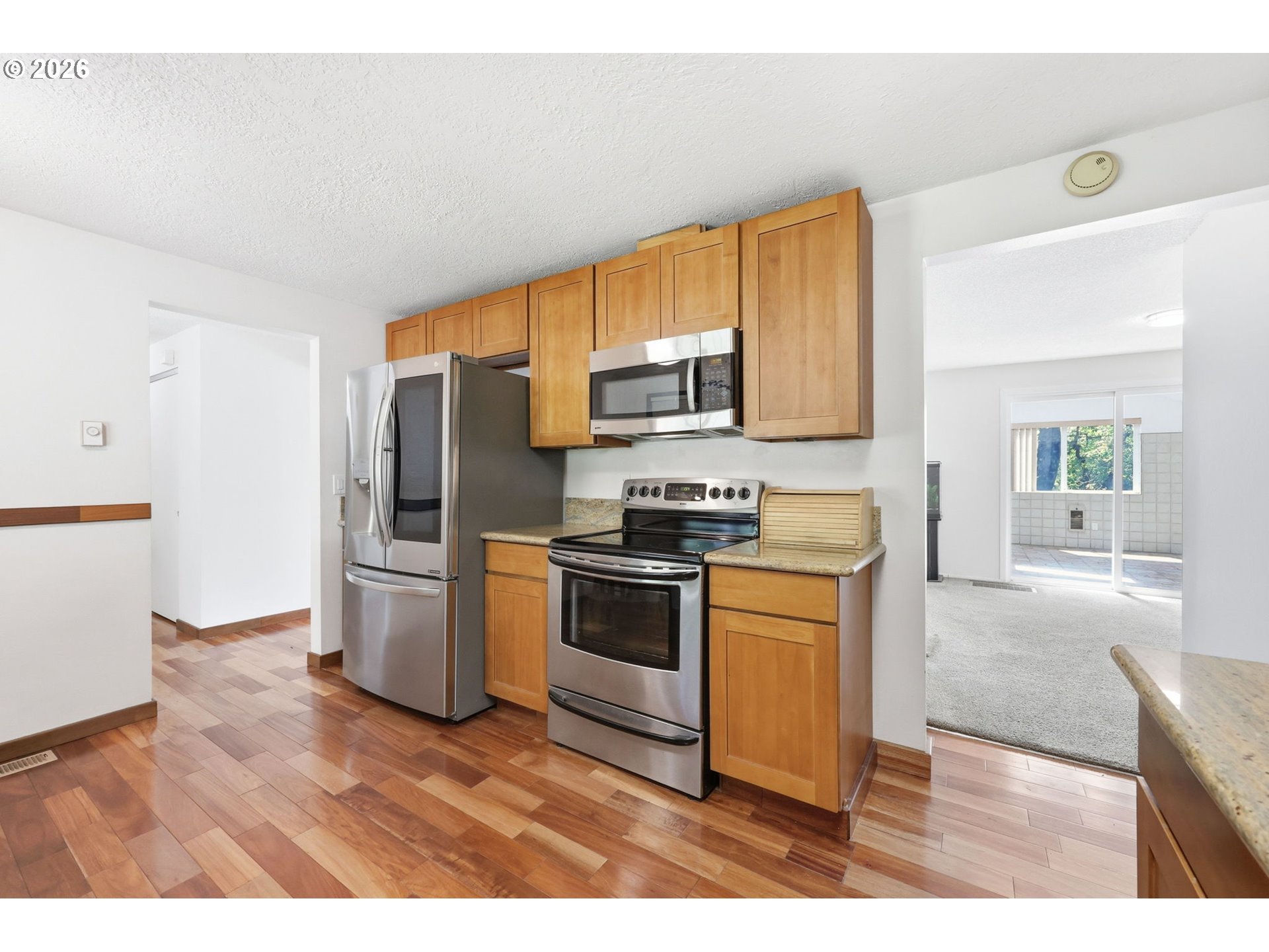 17243 Southeast Oatfield Road Milwaukie, OR 97267 - Photo 9 of 35
