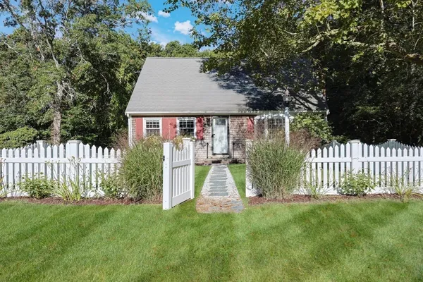 $649,900 | 4 Clement Street, Sandwich, MA 02563