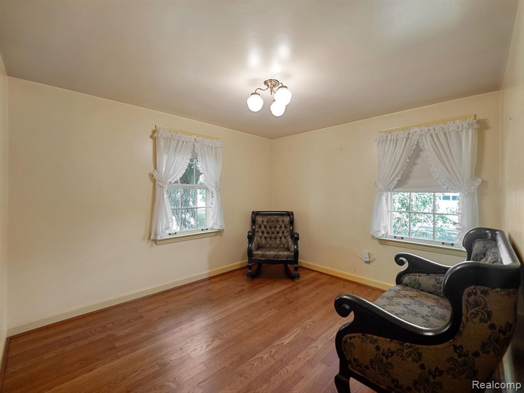 28804 Drake Road Farmington Hills, MI 48331 - Photo 23 of 50