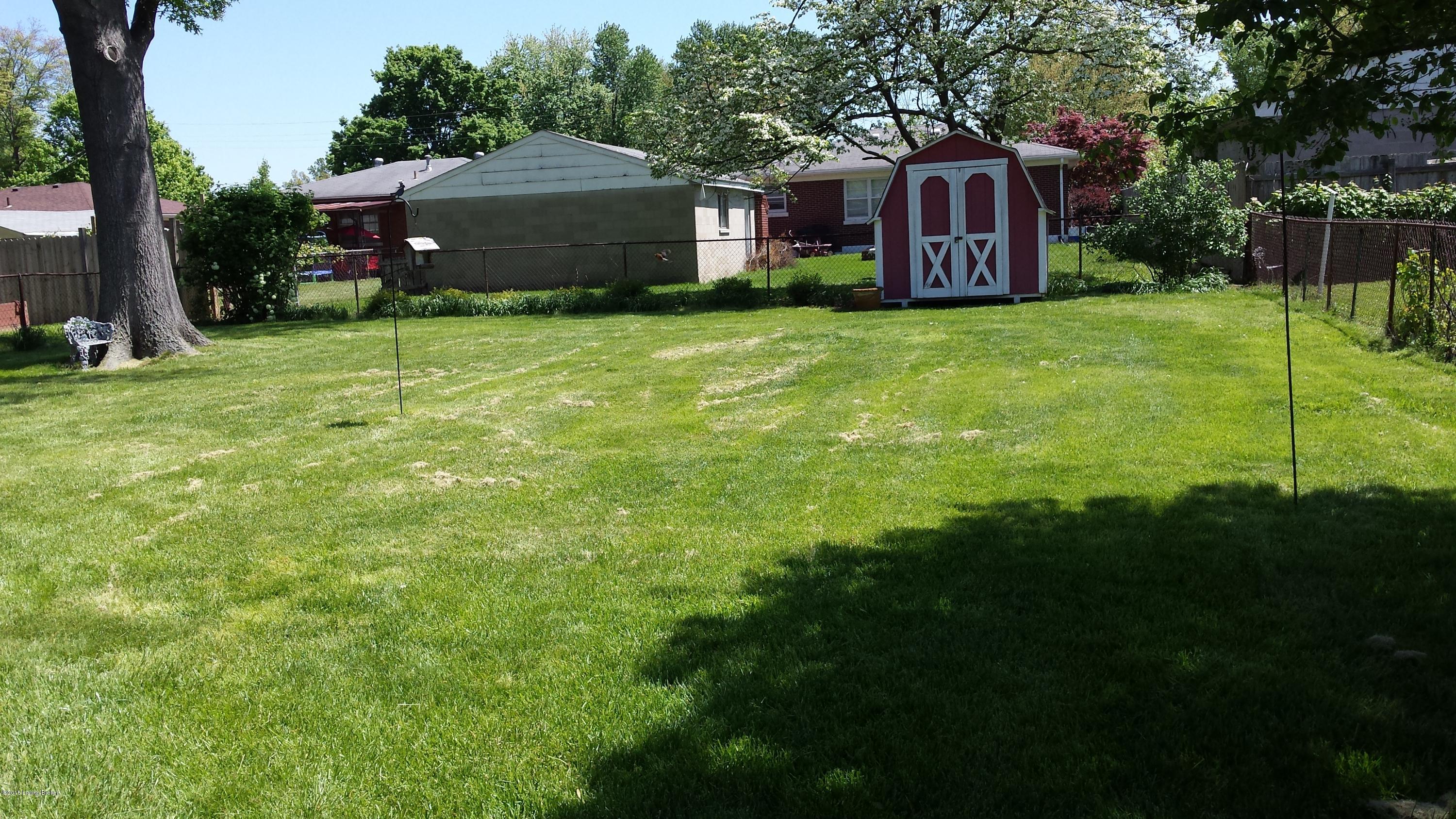8281 Virginia Road Louisville, KY 40258 - Photo 19 of 40 20150428_125605