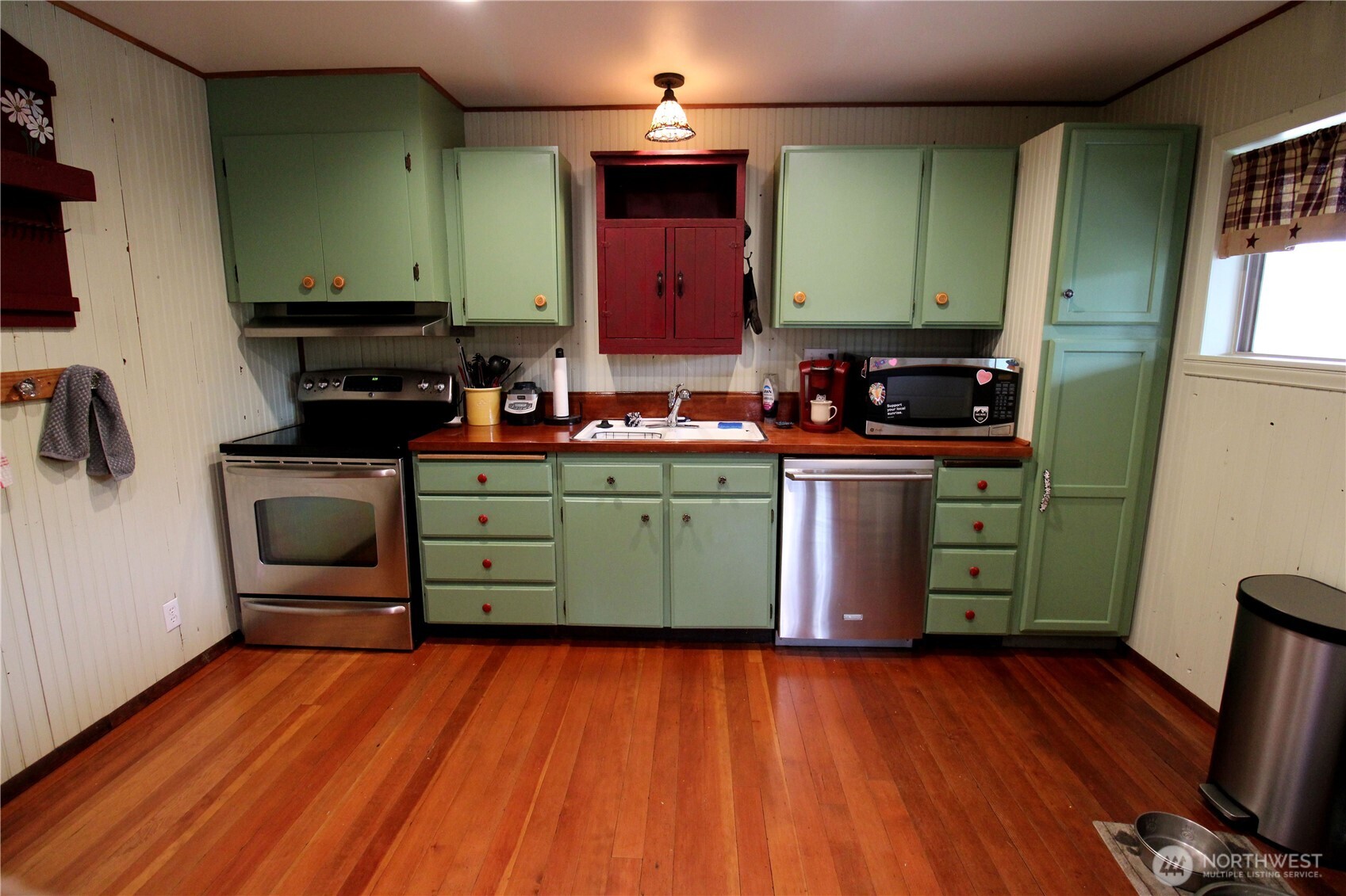 5417 Grandview Road Arlington, WA 98223 - Photo 14 of 18