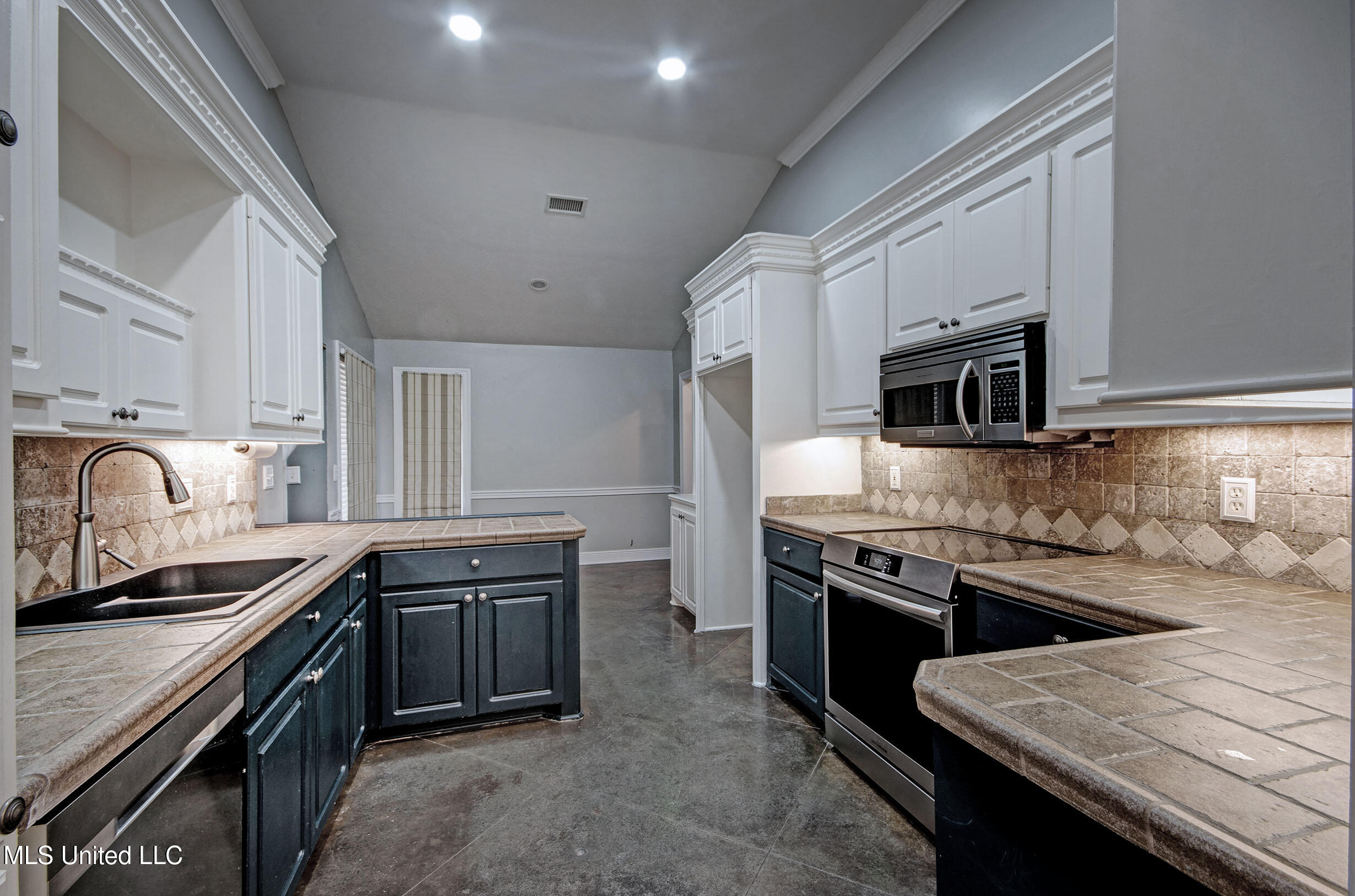 623 Summer Place Flowood, MS 39232 - Photo 12 of 43 IMGP1228_29_30
