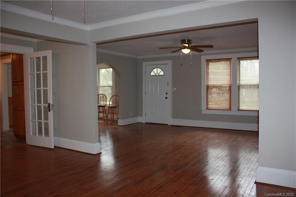 2225 Laboratory Road Lincolnton, NC 28092 - Photo 3 of 46 Gallery Image 3