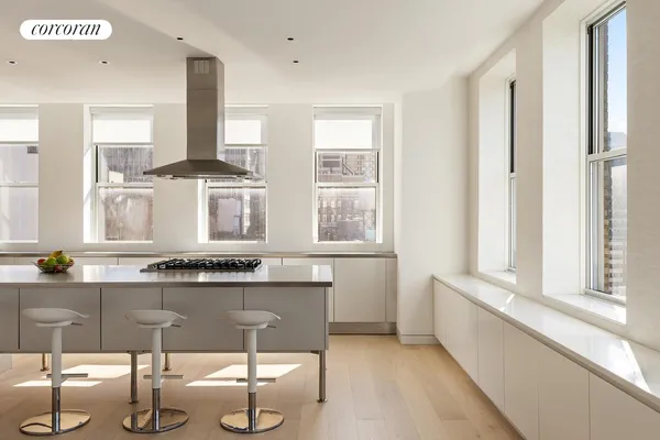 $5,498,000 | 270 Broadway, Unit 16D | TriBeCa