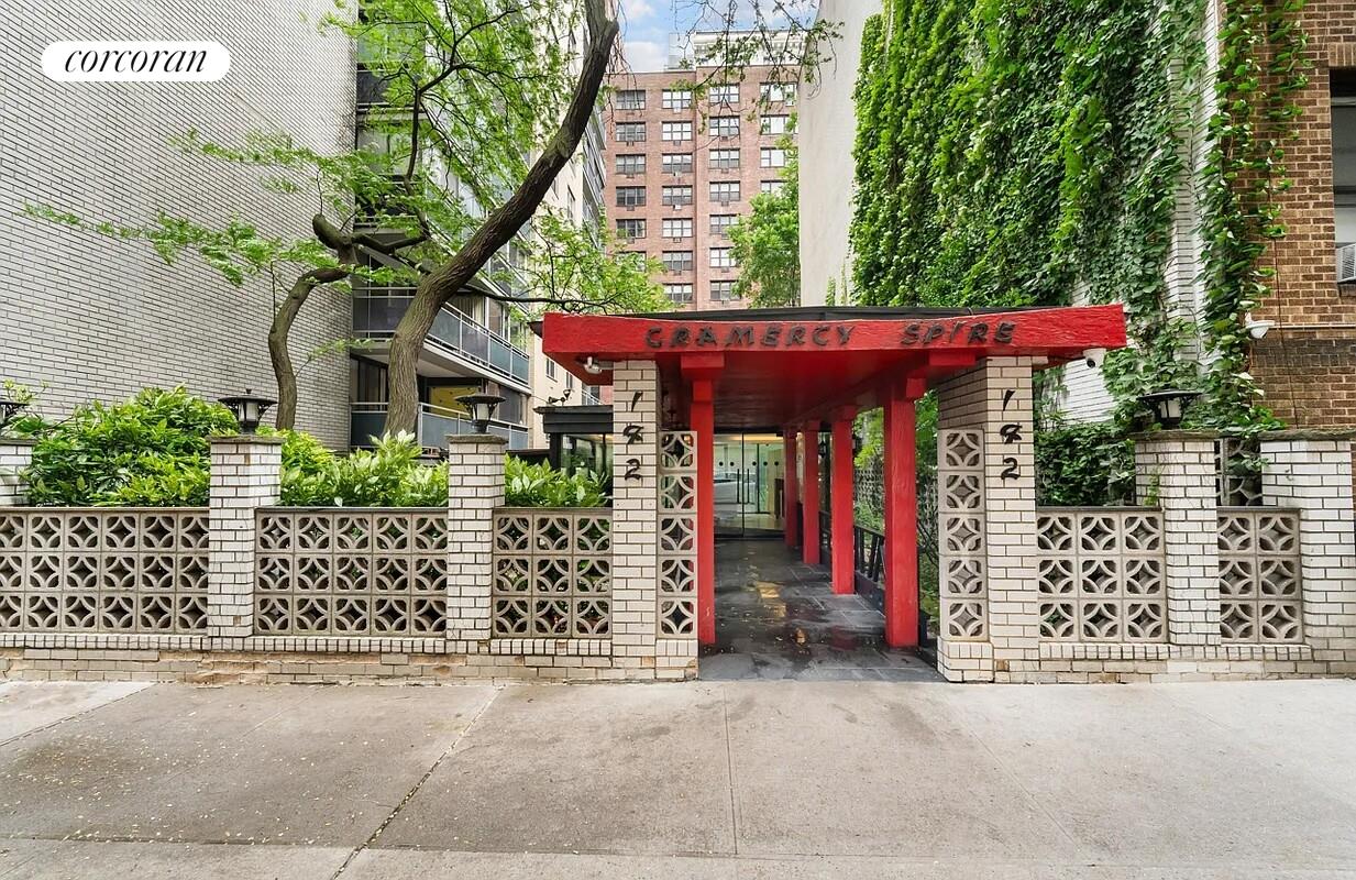 142 East 16th Street, Unit 14F Manhattan, NY 10003 - Photo 12 of 15