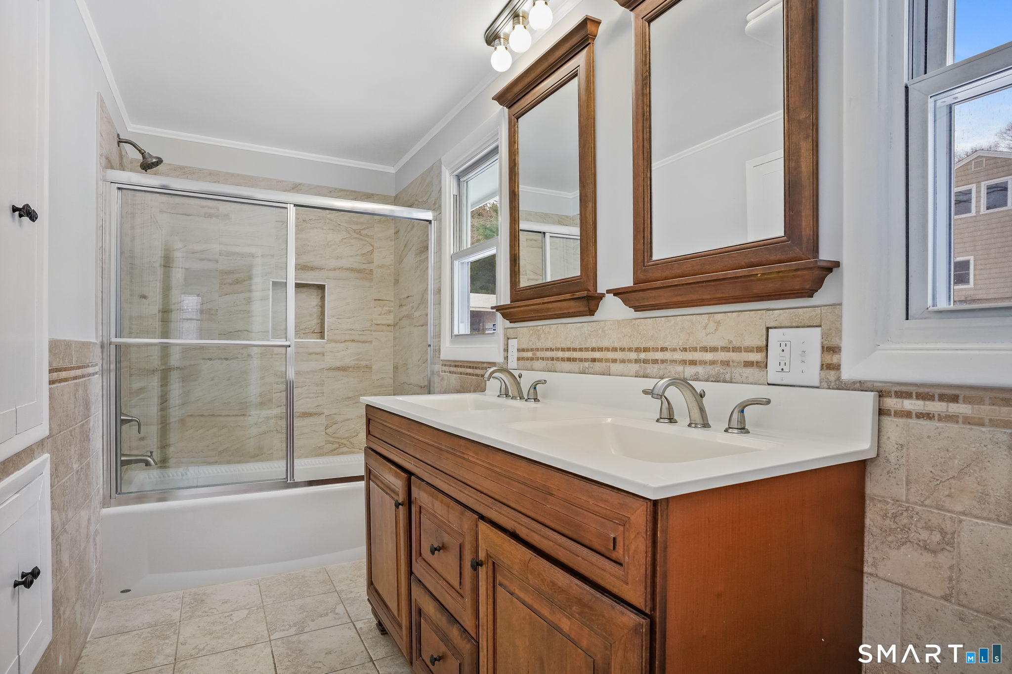 25 Fairchild Road Stratford, CT 06614 - Photo 18 of 40