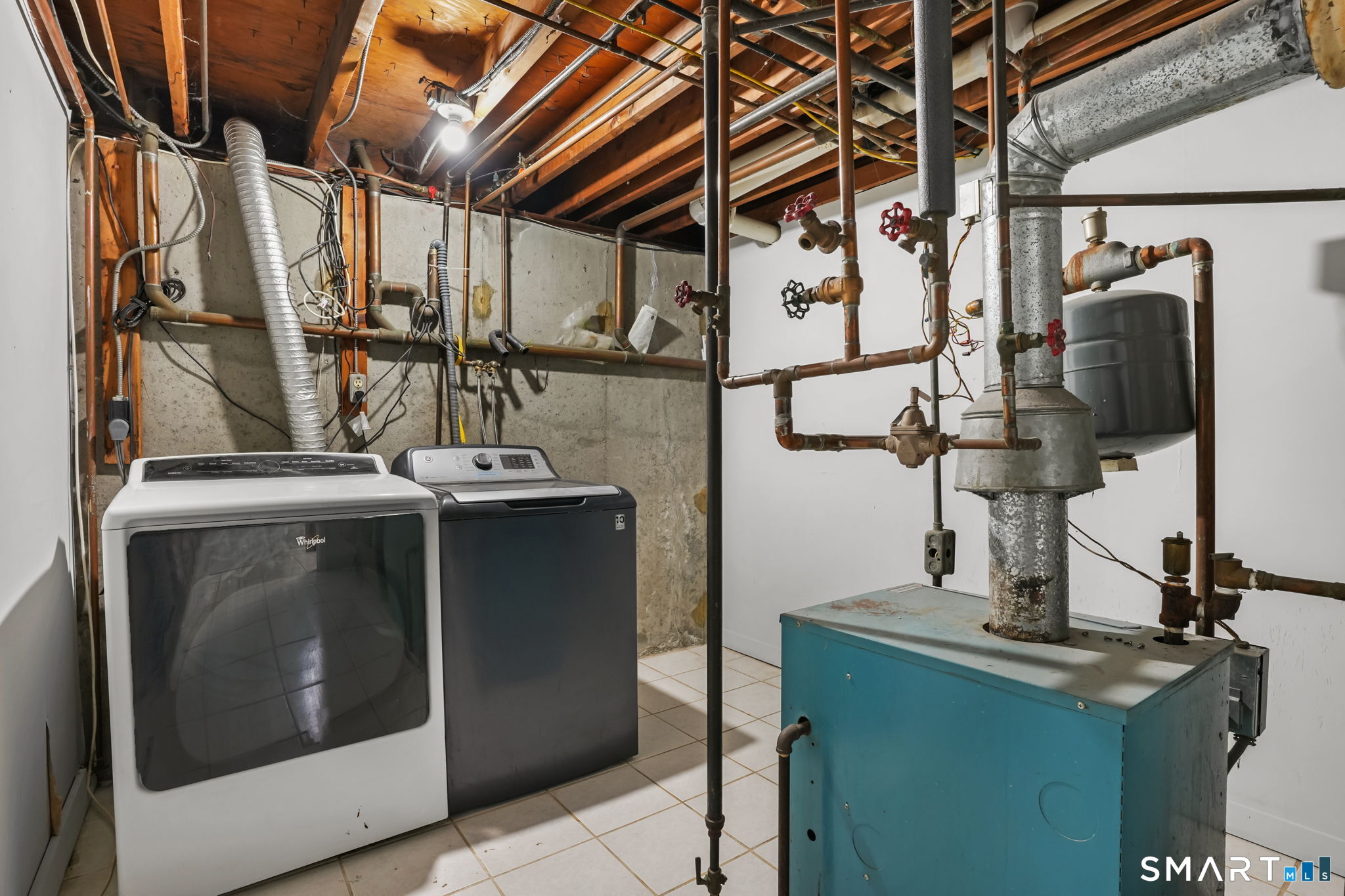 25 Fairchild Road Stratford, CT 06614 - Photo 33 of 40