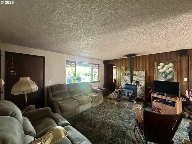 $299,000 | 506 F Street, Dallesport, WA 98617