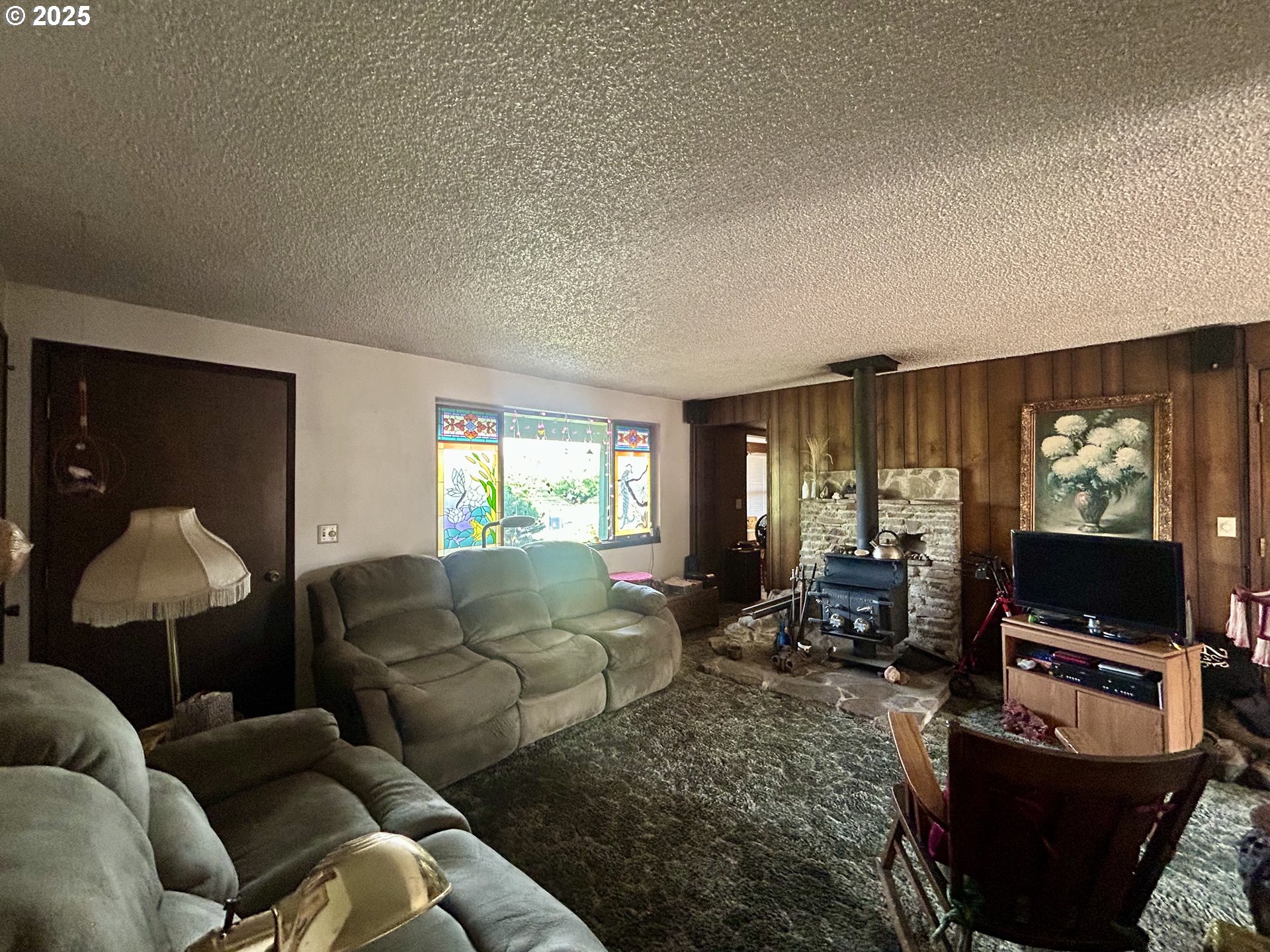 506 F Street Dallesport, WA 98617 - Photo 2 of 21