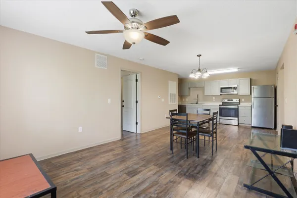 $1,450 | 3000 South Adams Street, Unit 338, Tallahassee, FL 32301