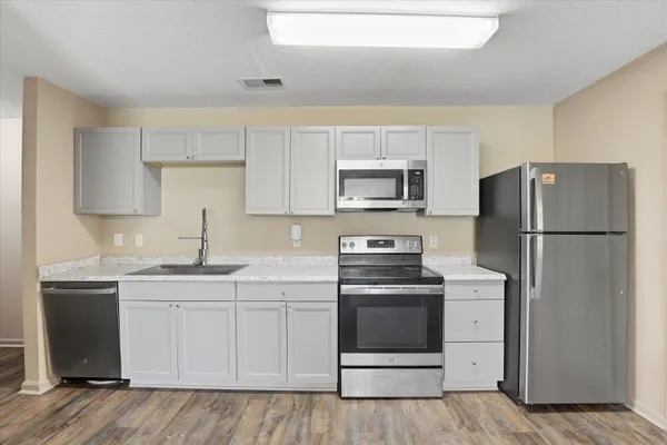 $1,450 | 3000 South Adams Street, Unit 338, Tallahassee, FL 32301
