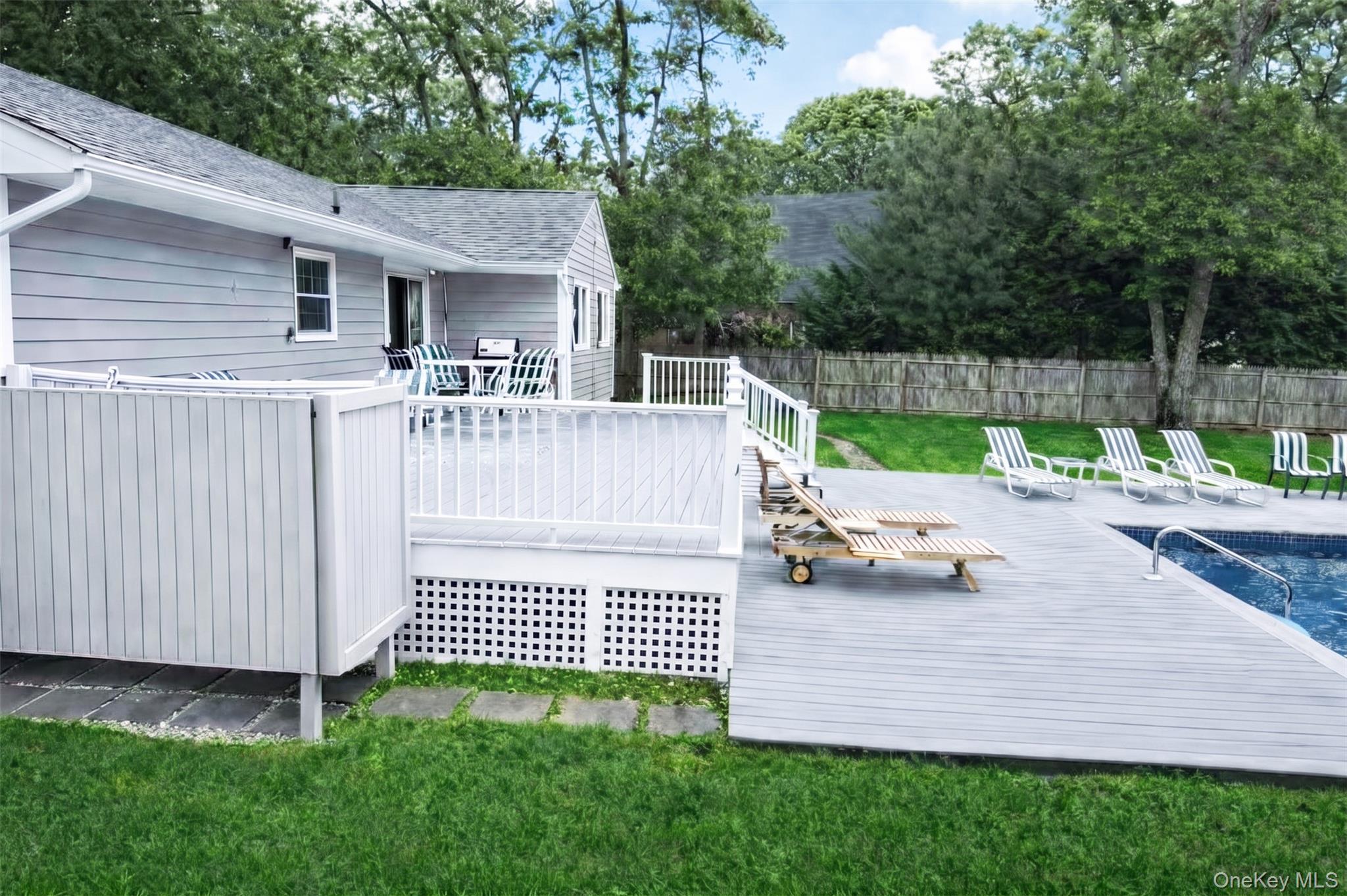36 Matthews Drive Remsenburg, NY 11960 - Photo 6 of 21