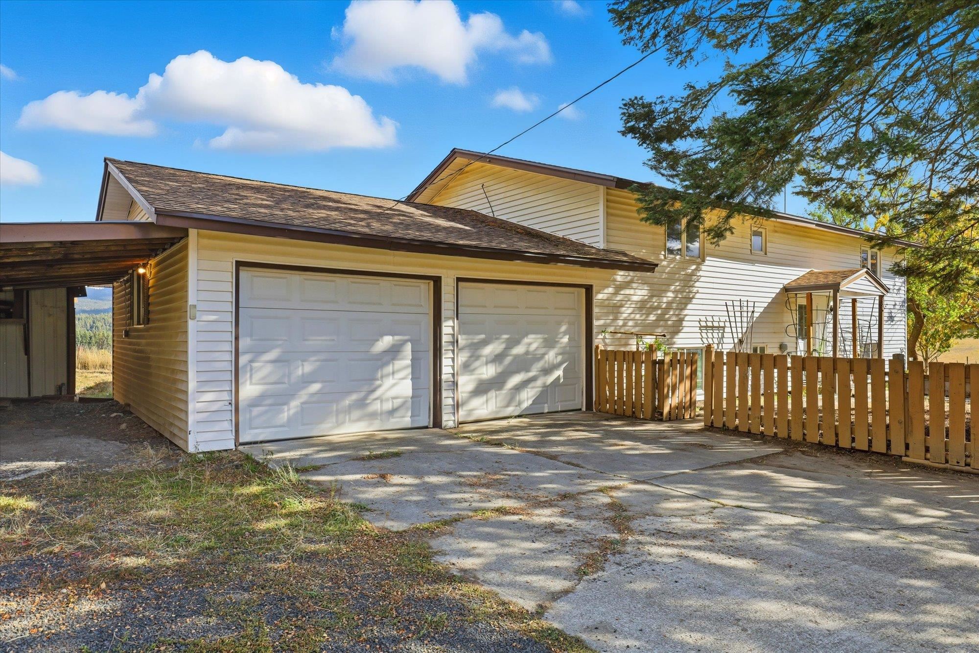 8920 East Schwachtgen Branch Road Chattaroy, WA 99003 - Photo 4 of 50
