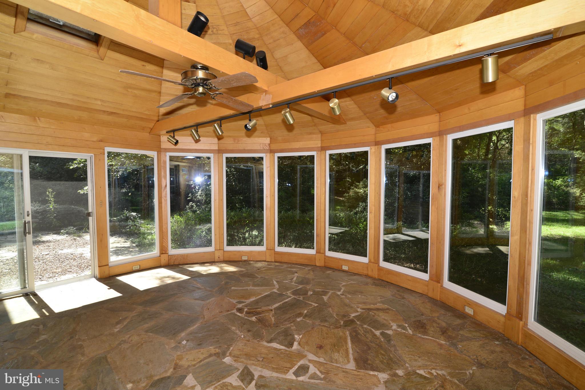 1290 Balls Hill Road McLean, VA 22101 - Photo 13 of 30 Interior (General)