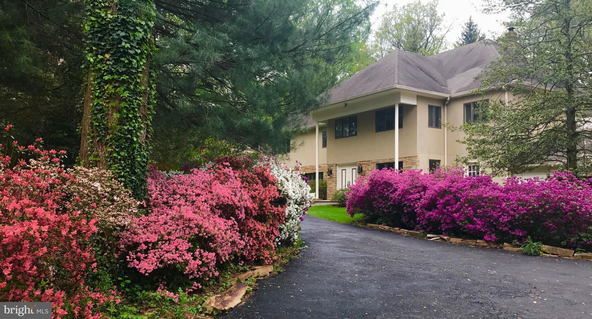 1290 Balls Hill Road McLean, VA 22101 - Photo 2 of 30 Exterior (Front)