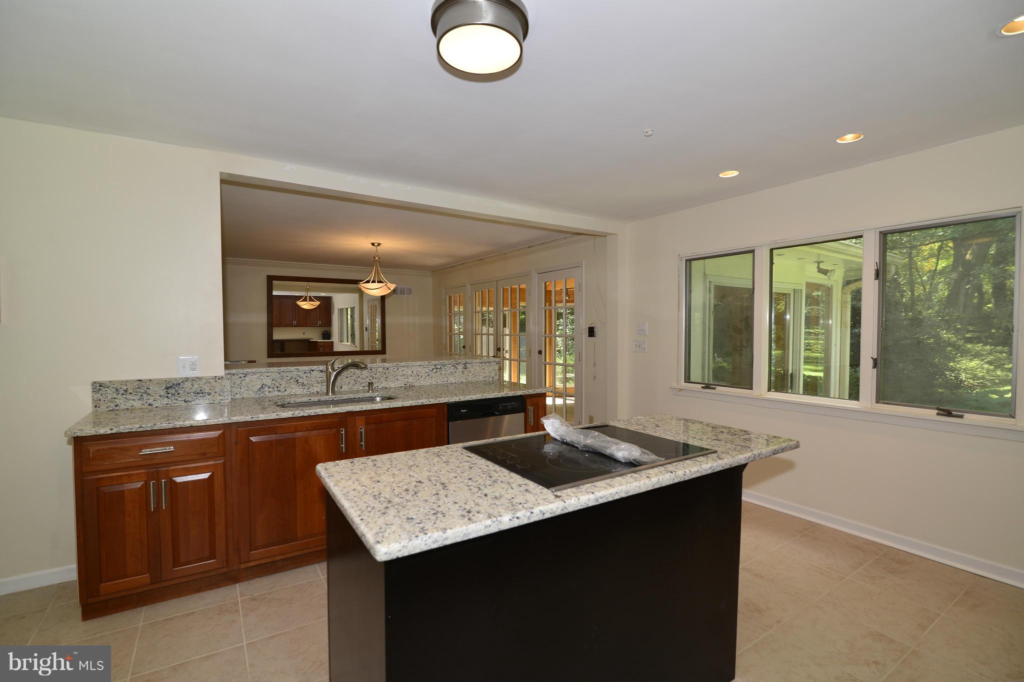 1290 Balls Hill Road McLean, VA 22101 - Photo 9 of 30 Kitchen