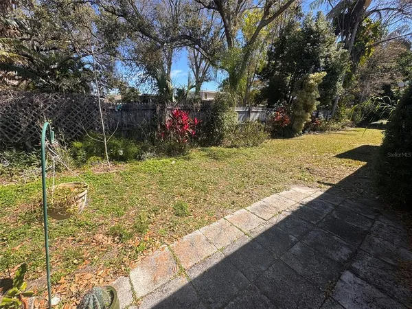 $1,625 | 843 Cambridge Court, Unit 843, Dunedin, FL 34698