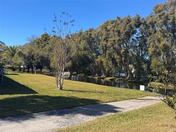 $1,625 | 843 Cambridge Court, Unit 843, Dunedin, FL 34698