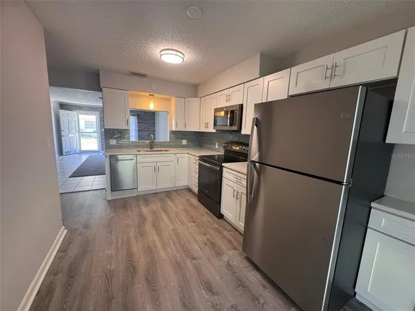 $1,625 | 843 Cambridge Court, Unit 843, Dunedin, FL 34698