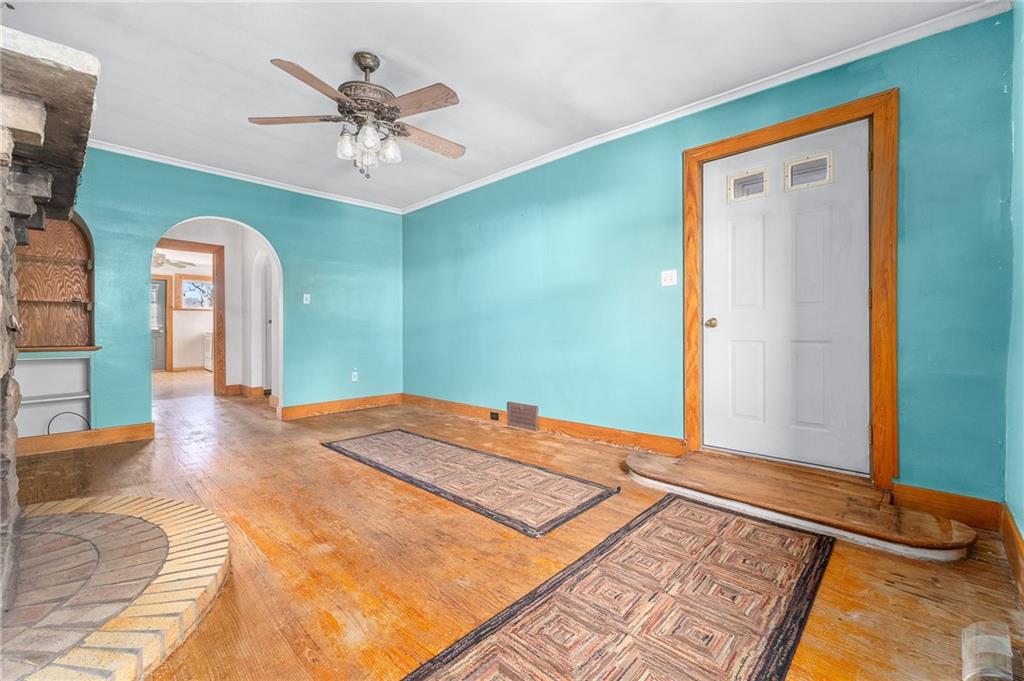 2665-2667 Mt Troy Road Pittsburgh, PA 15212 - Photo 3 of 25 Gallery Image 3