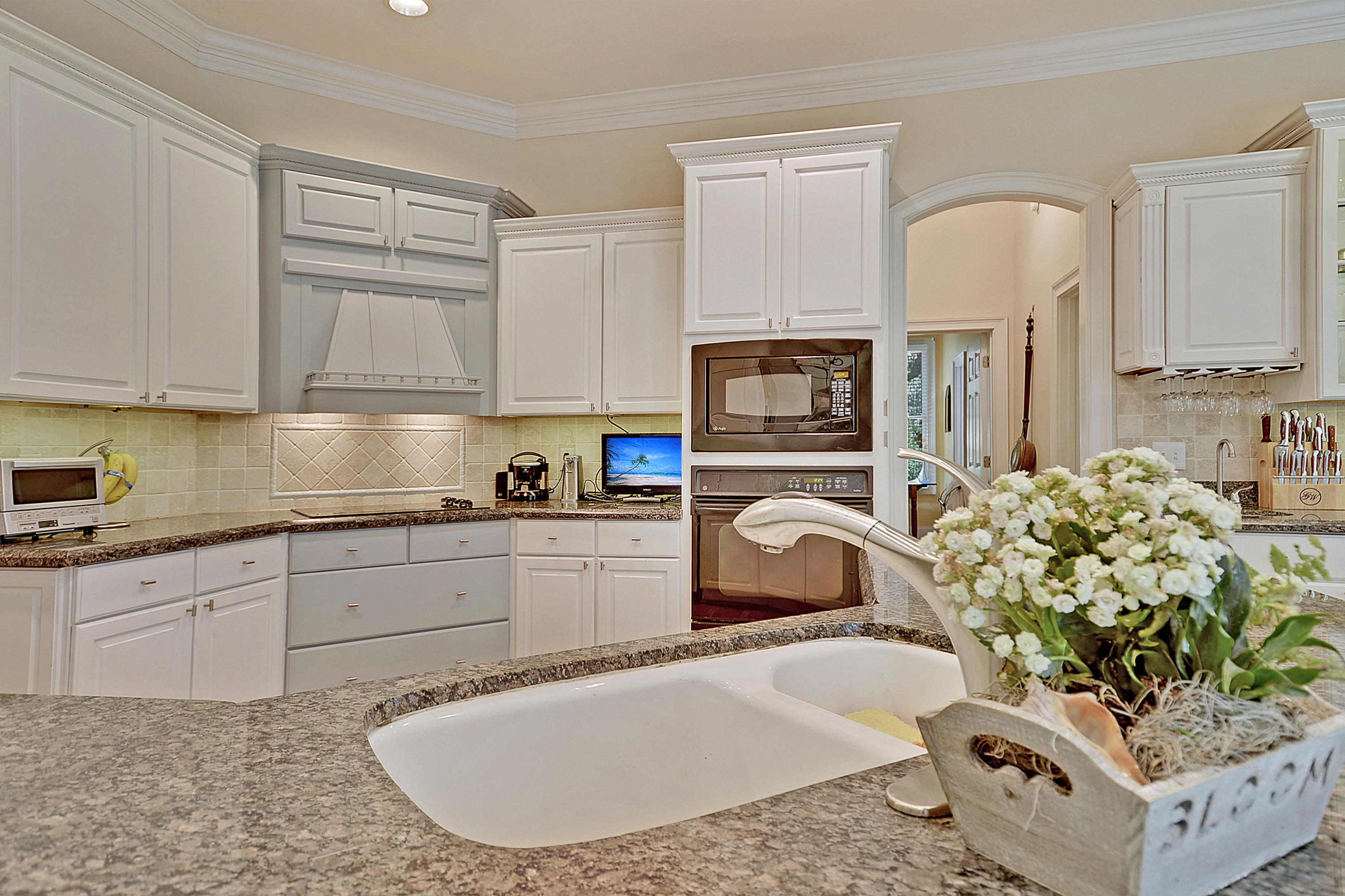 2733 Seabrook Island Road Seabrook Island, SC 29455 - Photo 11 of 34 2733 Kitchen 2